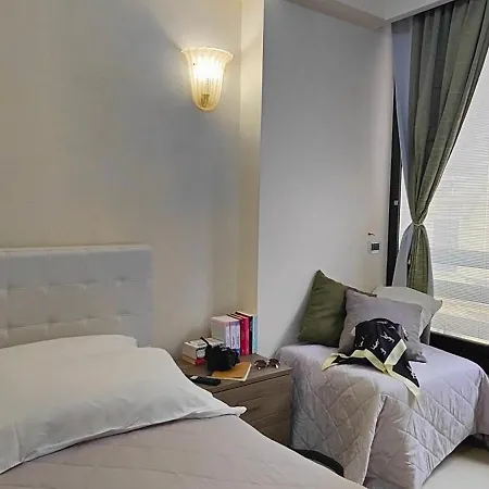 Visconti Apartment. * 罗马