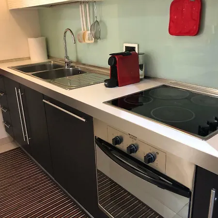 Visconti Apartment. Appartamento Roma